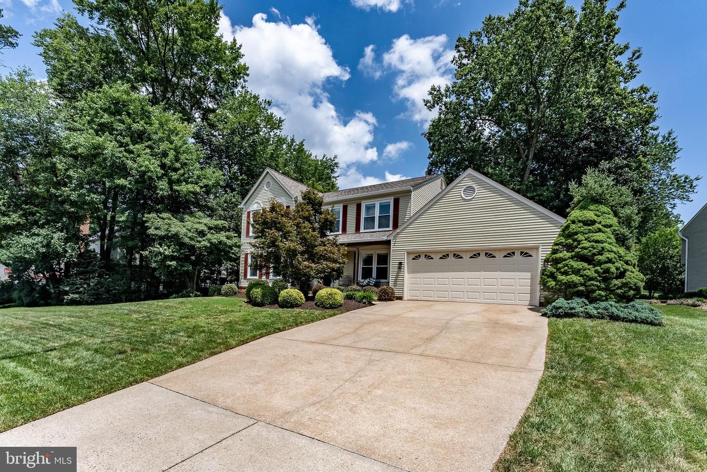 5303 JERELL CT, BURKE, Virginia 22015, 4 Bedrooms Bedrooms, ,2 BathroomsBathrooms,Residential,For sale,5303 JERELL CT,VAFX2249398 MLS # VAFX2249398