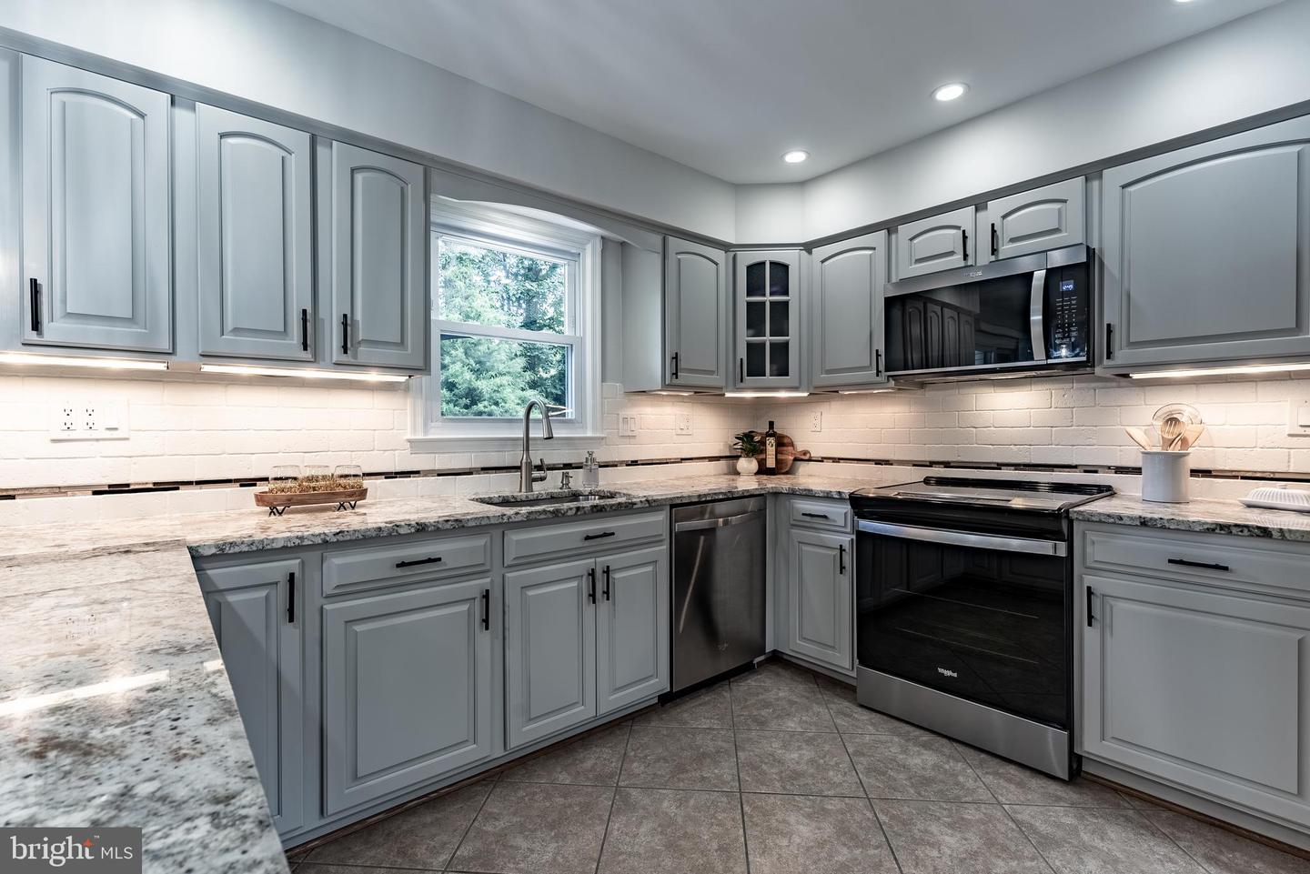 5303 JERELL CT, BURKE, Virginia 22015, 4 Bedrooms Bedrooms, ,2 BathroomsBathrooms,Residential,For sale,5303 JERELL CT,VAFX2249398 MLS # VAFX2249398