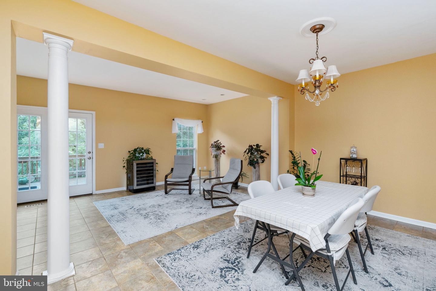 2580 SYLVAN MOOR LN, WOODBRIDGE, Virginia 22191, 4 Bedrooms Bedrooms, ,2 BathroomsBathrooms,Residential,For sale,2580 SYLVAN MOOR LN,VAPW2097676 MLS # VAPW2097676