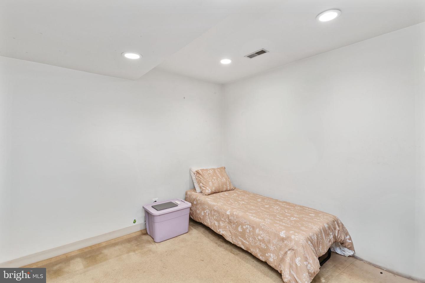 2580 SYLVAN MOOR LN, WOODBRIDGE, Virginia 22191, 4 Bedrooms Bedrooms, ,2 BathroomsBathrooms,Residential,For sale,2580 SYLVAN MOOR LN,VAPW2097676 MLS # VAPW2097676