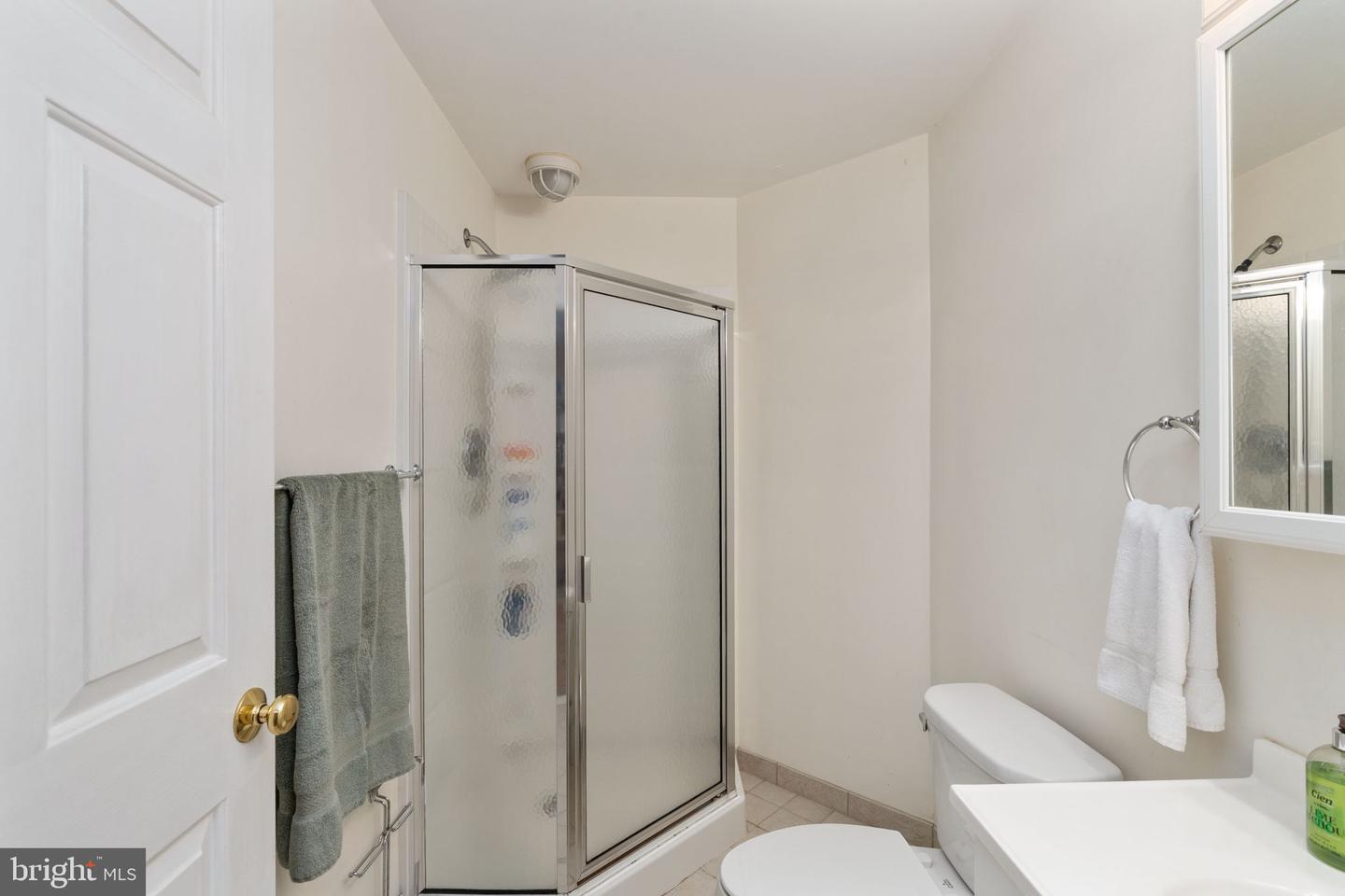 2580 SYLVAN MOOR LN, WOODBRIDGE, Virginia 22191, 4 Bedrooms Bedrooms, ,2 BathroomsBathrooms,Residential,For sale,2580 SYLVAN MOOR LN,VAPW2097676 MLS # VAPW2097676