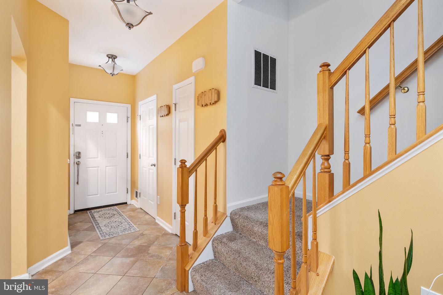2580 SYLVAN MOOR LN, WOODBRIDGE, Virginia 22191, 4 Bedrooms Bedrooms, ,2 BathroomsBathrooms,Residential,For sale,2580 SYLVAN MOOR LN,VAPW2097676 MLS # VAPW2097676