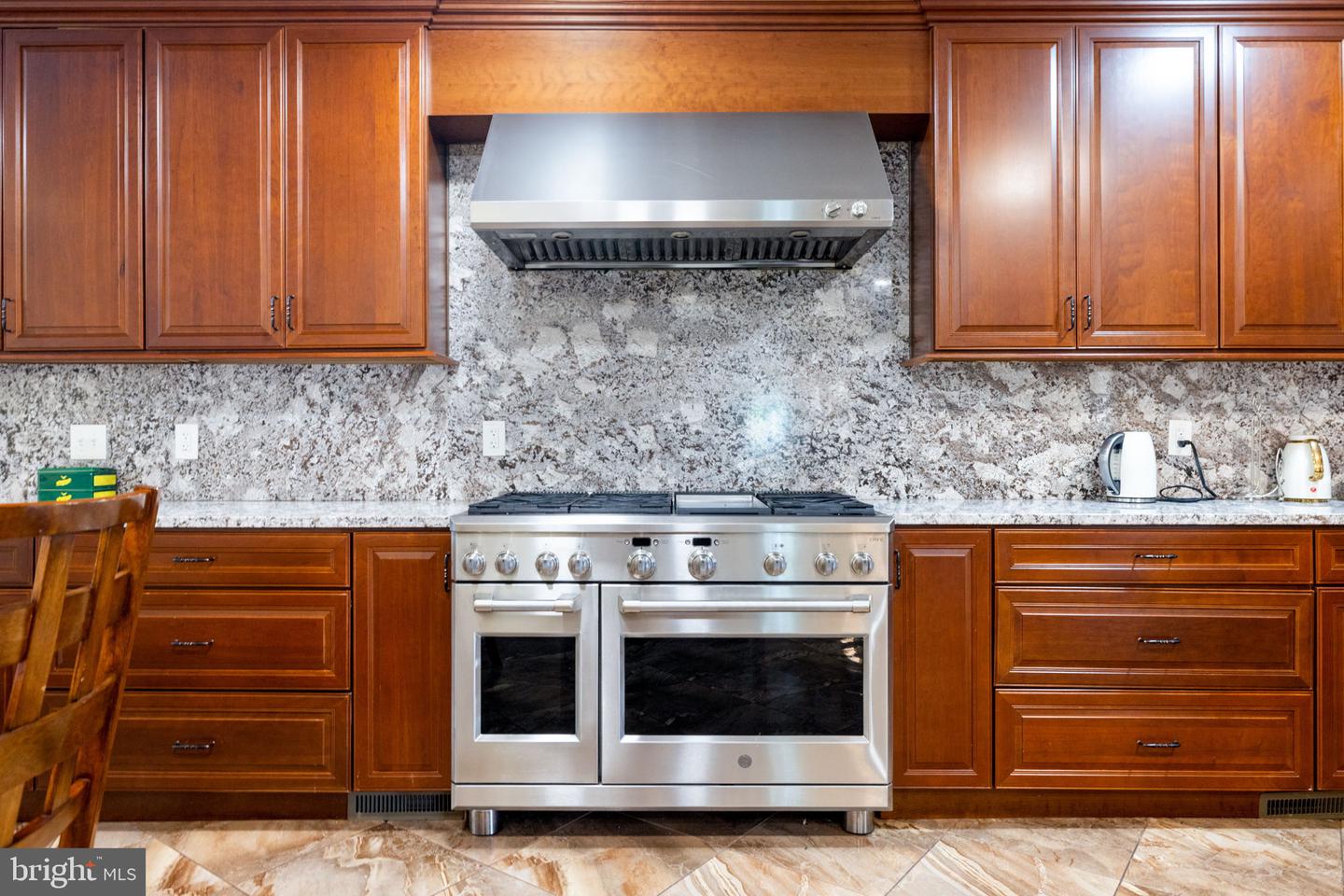 2407 LELLAH CT, DUNN LORING, Virginia 22027, 8 Bedrooms Bedrooms, ,8 BathroomsBathrooms,Residential,For sale,2407 LELLAH CT,VAFX2249642 MLS # VAFX2249642