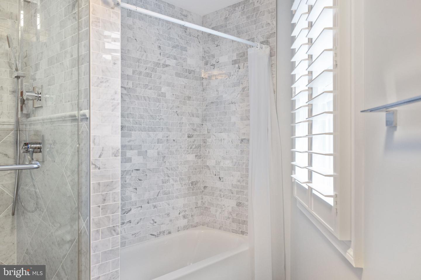 2407 LELLAH CT, DUNN LORING, Virginia 22027, 8 Bedrooms Bedrooms, ,8 BathroomsBathrooms,Residential,For sale,2407 LELLAH CT,VAFX2249642 MLS # VAFX2249642