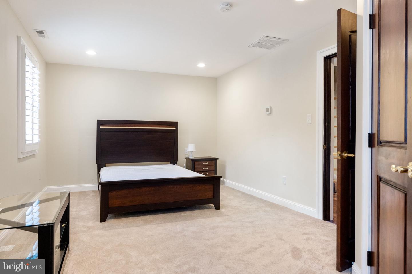 2407 LELLAH CT, DUNN LORING, Virginia 22027, 8 Bedrooms Bedrooms, ,8 BathroomsBathrooms,Residential,For sale,2407 LELLAH CT,VAFX2249642 MLS # VAFX2249642