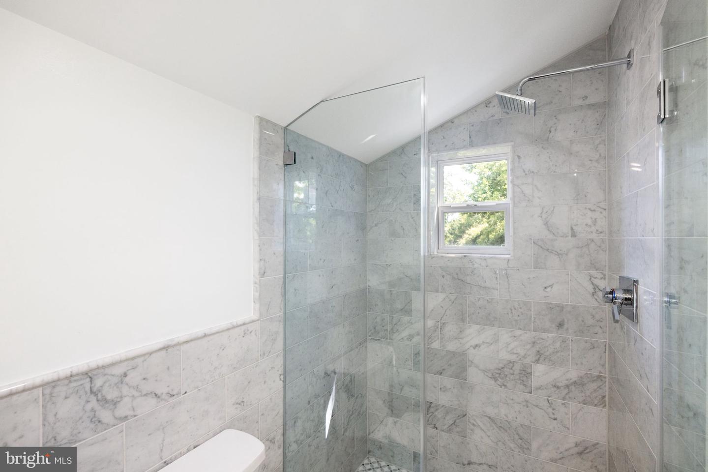 2407 LELLAH CT, DUNN LORING, Virginia 22027, 8 Bedrooms Bedrooms, ,8 BathroomsBathrooms,Residential,For sale,2407 LELLAH CT,VAFX2249642 MLS # VAFX2249642
