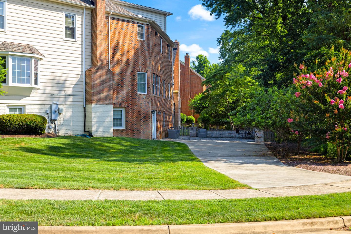 2407 LELLAH CT, DUNN LORING, Virginia 22027, 8 Bedrooms Bedrooms, ,8 BathroomsBathrooms,Residential,For sale,2407 LELLAH CT,VAFX2249642 MLS # VAFX2249642