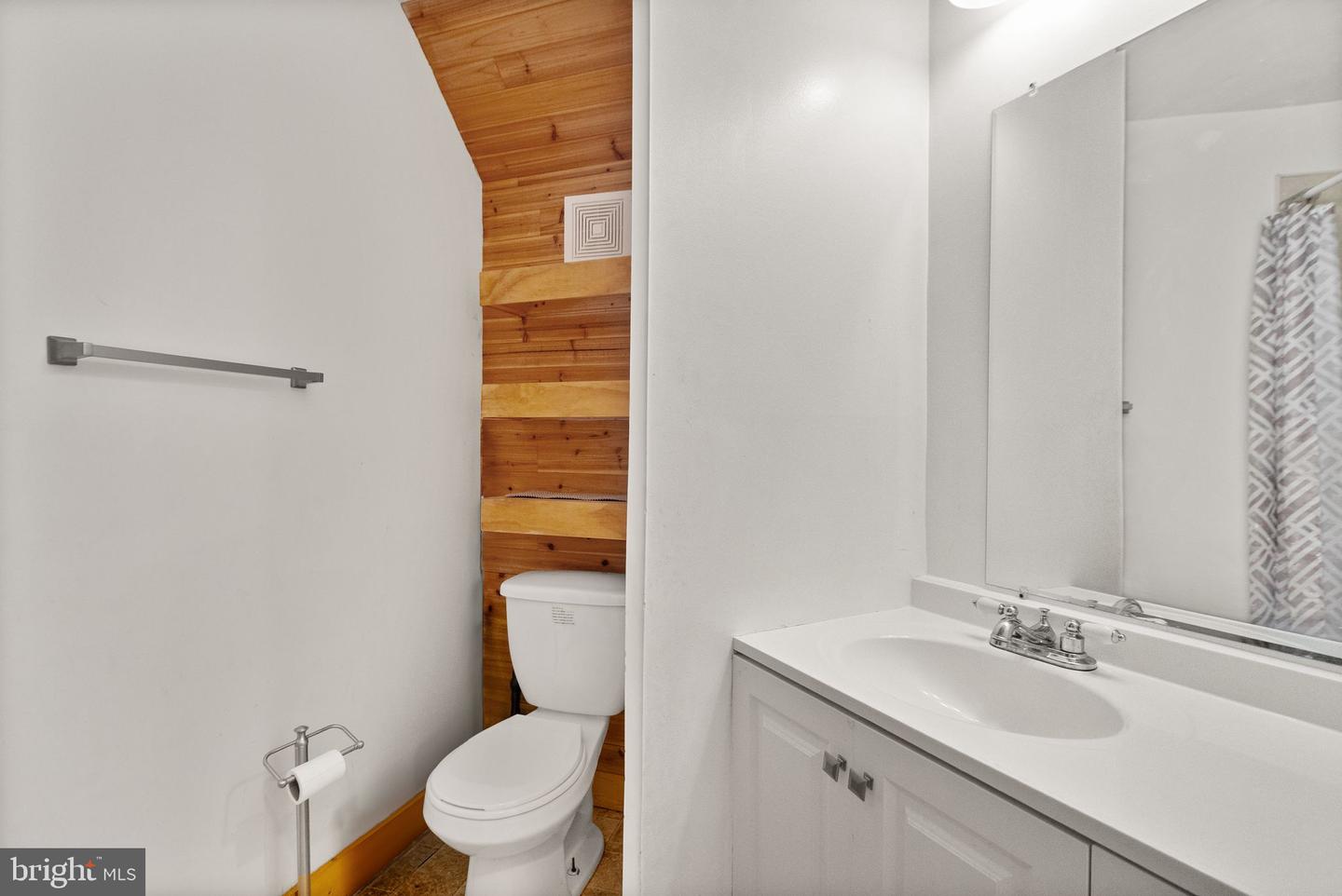 10484 STONINGTON LN, MANASSAS, Virginia 20109, 2 Bedrooms Bedrooms, ,3 BathroomsBathrooms,Residential,For sale,10484 STONINGTON LN,VAPW2097726 MLS # VAPW2097726