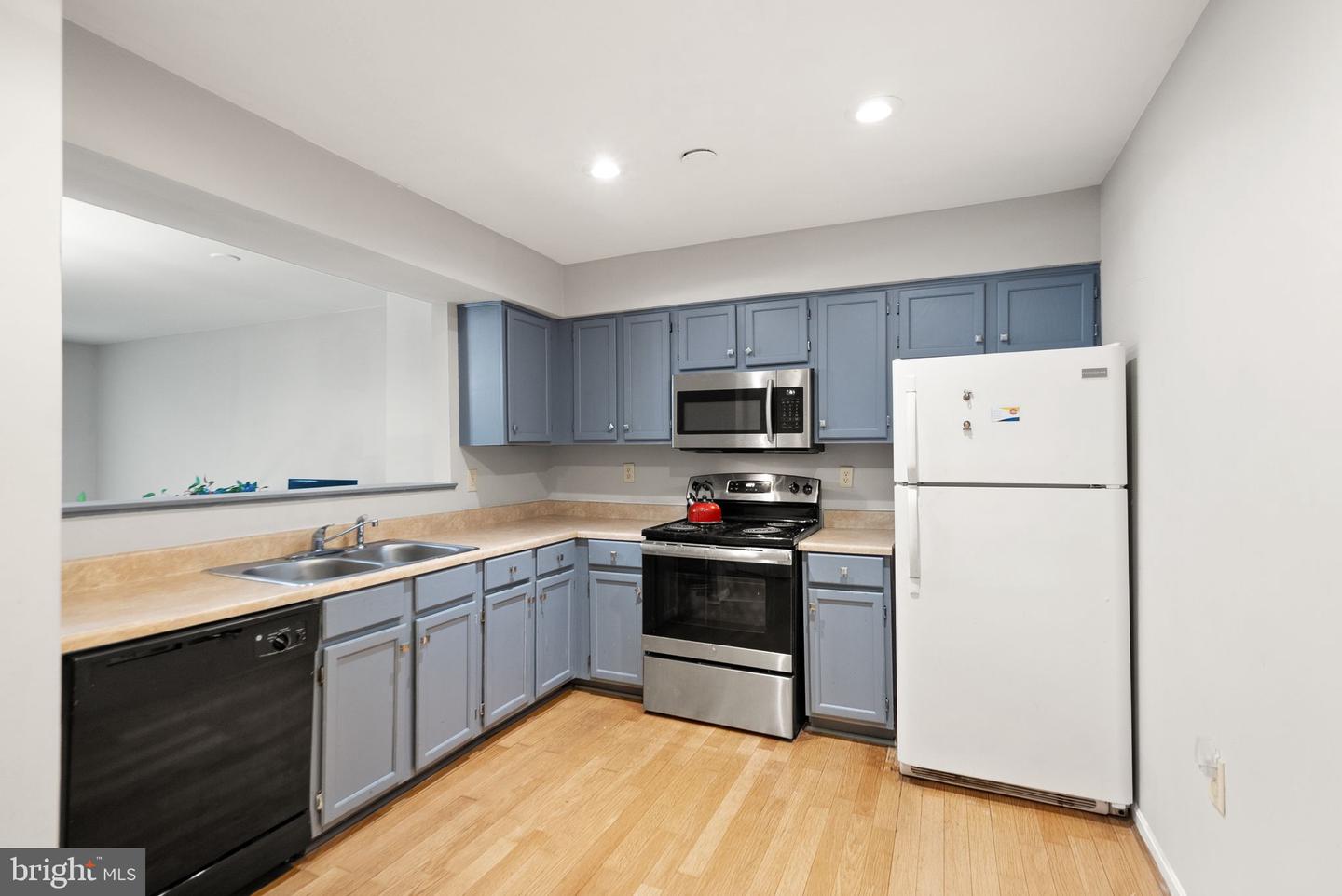 10484 STONINGTON LN, MANASSAS, Virginia 20109, 2 Bedrooms Bedrooms, ,3 BathroomsBathrooms,Residential,For sale,10484 STONINGTON LN,VAPW2097726 MLS # VAPW2097726