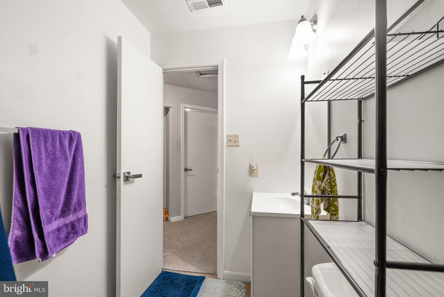 10484 STONINGTON LN, MANASSAS, Virginia 20109, 2 Bedrooms Bedrooms, ,3 BathroomsBathrooms,Residential,For sale,10484 STONINGTON LN,VAPW2097726 MLS # VAPW2097726