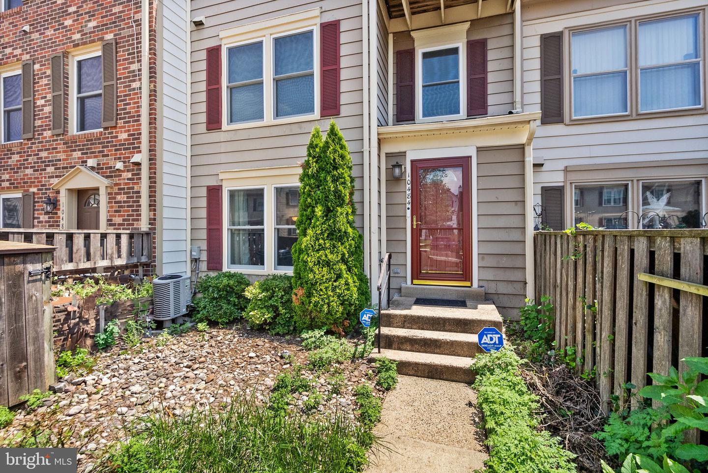 10484 STONINGTON LN, MANASSAS, Virginia 20109, 2 Bedrooms Bedrooms, ,3 BathroomsBathrooms,Residential,For sale,10484 STONINGTON LN,VAPW2097726 MLS # VAPW2097726