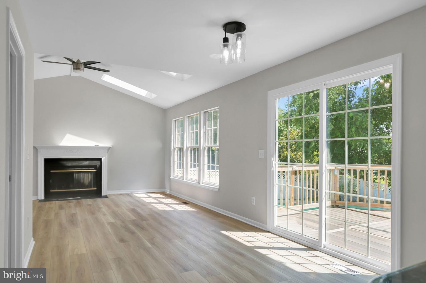 9659 ALLEGRO DR, MANASSAS, Virginia 20112, 5 Bedrooms Bedrooms, ,2 BathroomsBathrooms,Residential,For sale,9659 ALLEGRO DR,VAPW2097730 MLS # VAPW2097730