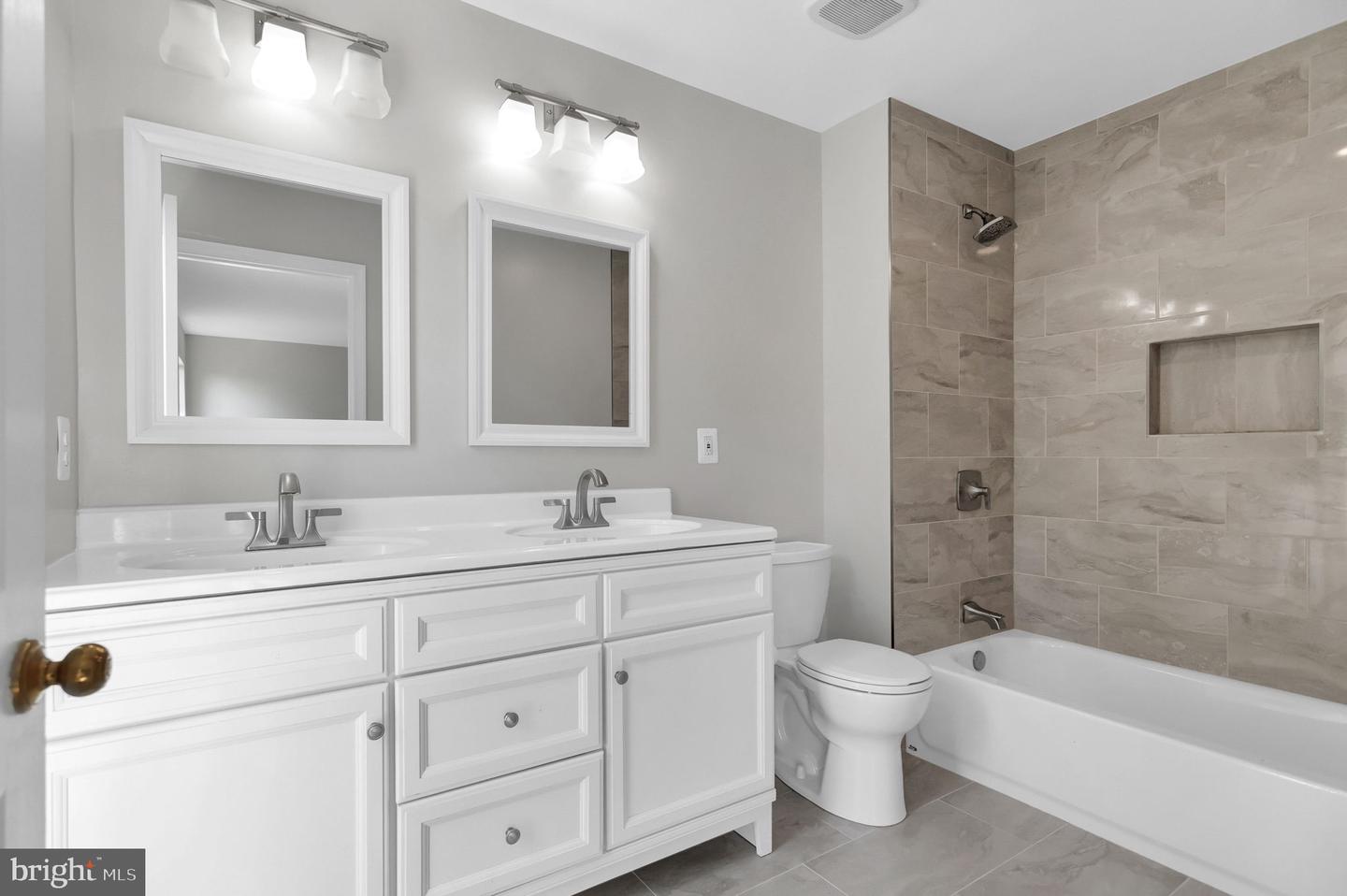9659 ALLEGRO DR, MANASSAS, Virginia 20112, 5 Bedrooms Bedrooms, ,2 BathroomsBathrooms,Residential,For sale,9659 ALLEGRO DR,VAPW2097730 MLS # VAPW2097730
