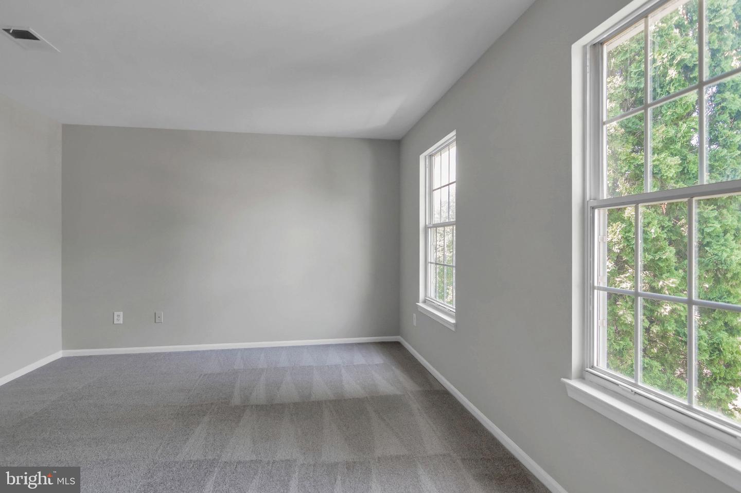 9659 ALLEGRO DR, MANASSAS, Virginia 20112, 5 Bedrooms Bedrooms, ,2 BathroomsBathrooms,Residential,For sale,9659 ALLEGRO DR,VAPW2097730 MLS # VAPW2097730