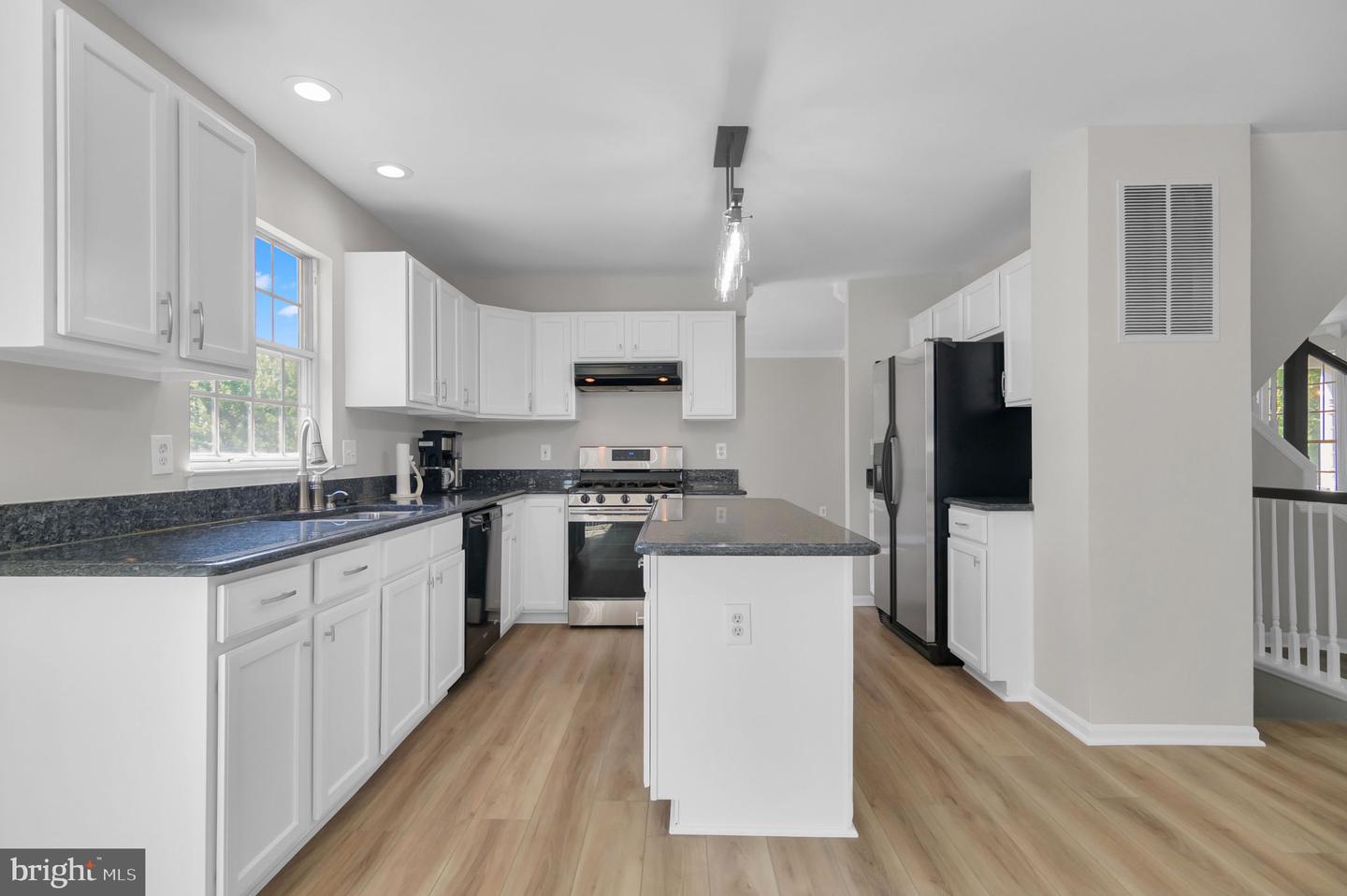 9659 ALLEGRO DR, MANASSAS, Virginia 20112, 5 Bedrooms Bedrooms, ,2 BathroomsBathrooms,Residential,For sale,9659 ALLEGRO DR,VAPW2097730 MLS # VAPW2097730