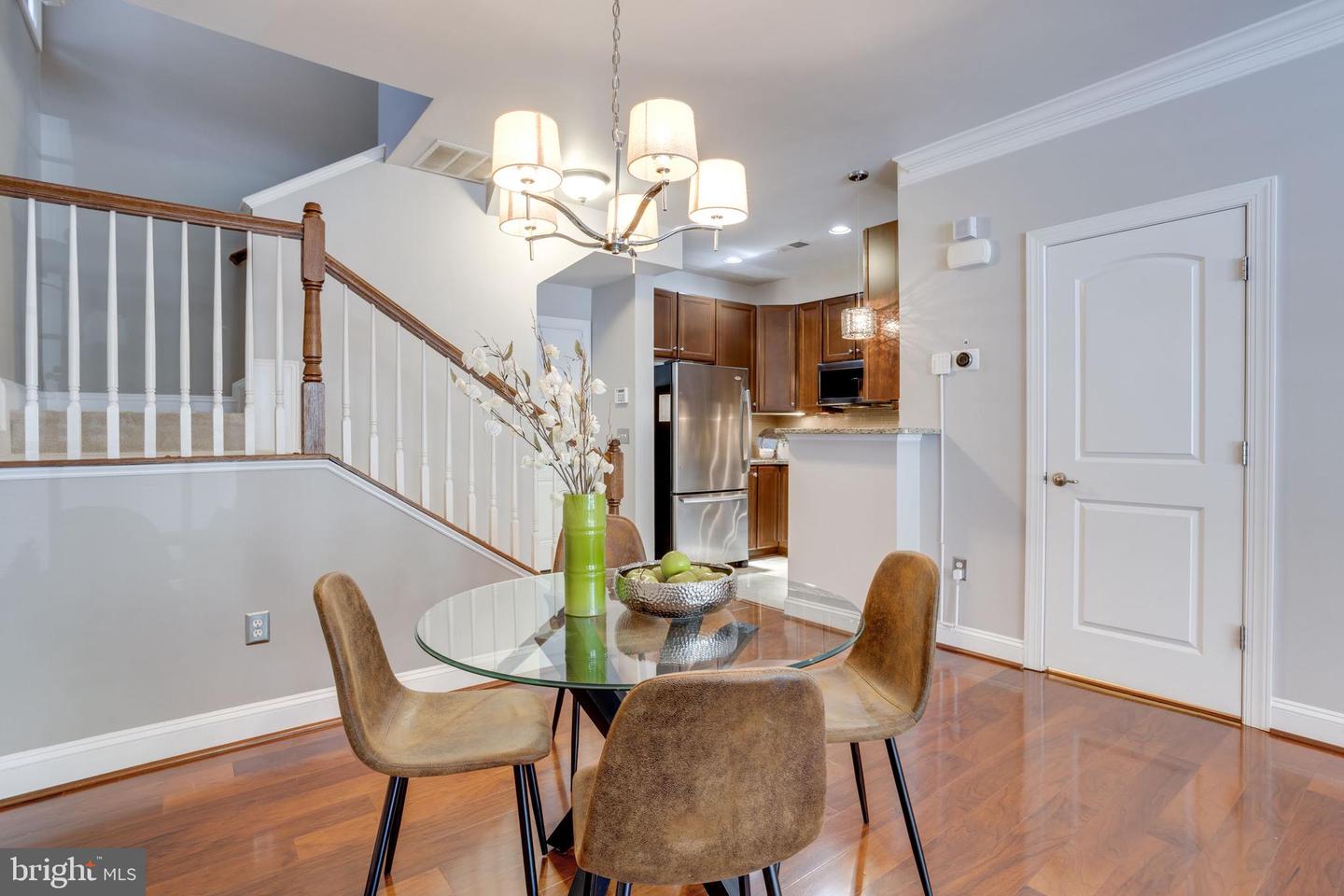 2322 MERSEYSIDE DR, WOODBRIDGE, Virginia 22191, 2 Bedrooms Bedrooms, ,2 BathroomsBathrooms,Residential,For sale,2322 MERSEYSIDE DR,VAPW2097748 MLS # VAPW2097748