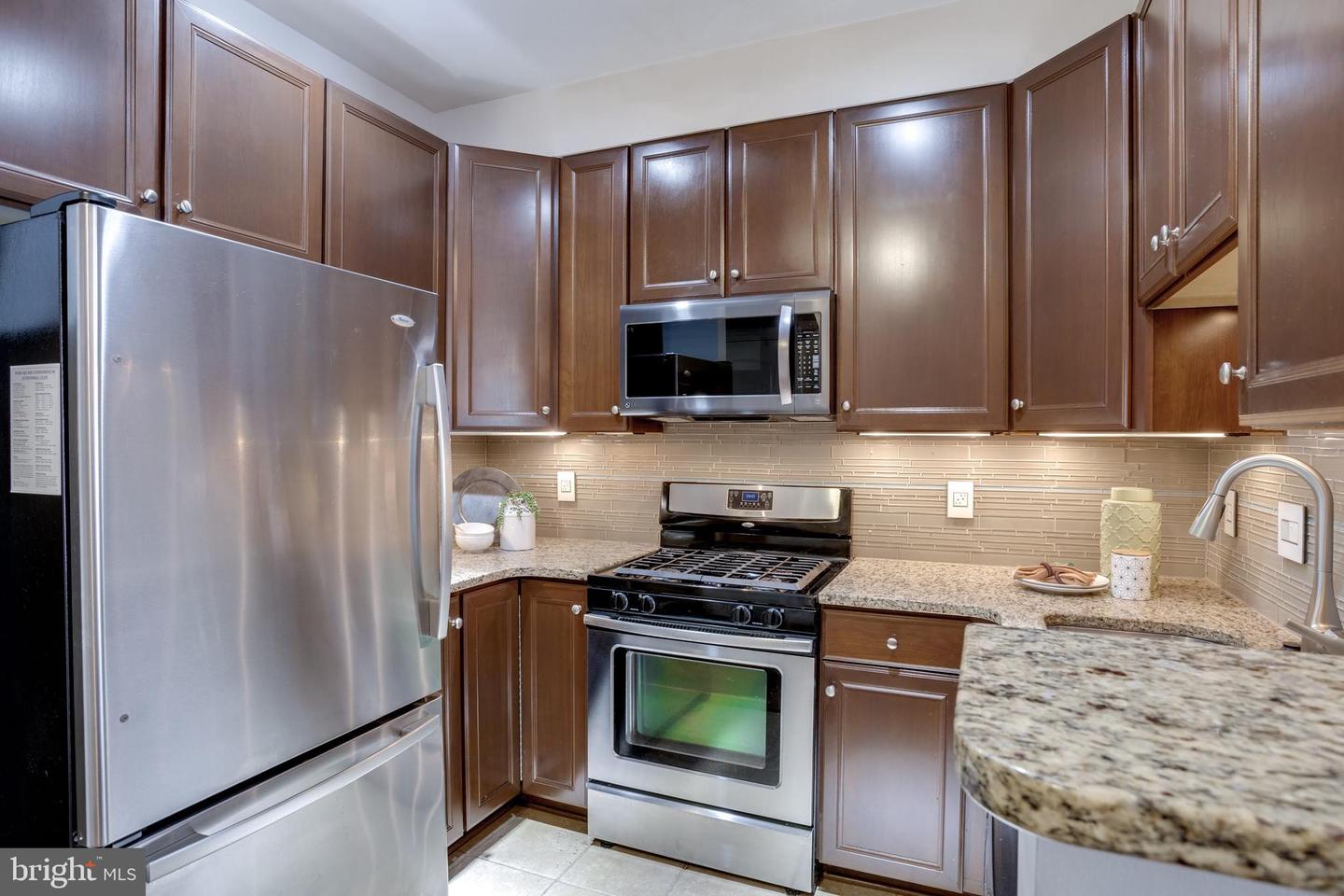2322 MERSEYSIDE DR, WOODBRIDGE, Virginia 22191, 2 Bedrooms Bedrooms, ,2 BathroomsBathrooms,Residential,For sale,2322 MERSEYSIDE DR,VAPW2097748 MLS # VAPW2097748