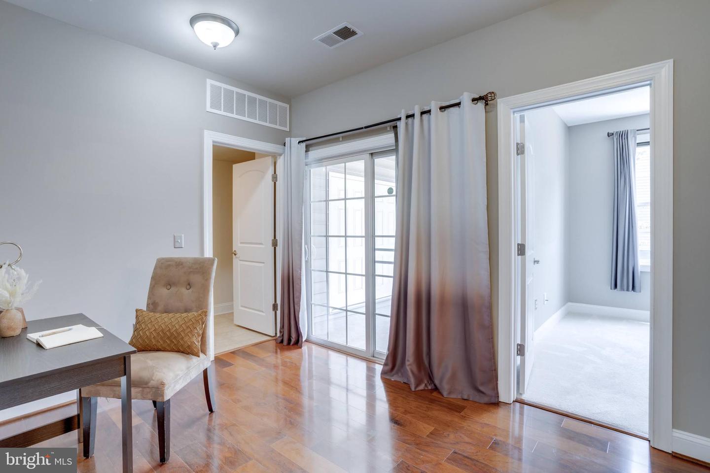 2322 MERSEYSIDE DR, WOODBRIDGE, Virginia 22191, 2 Bedrooms Bedrooms, ,2 BathroomsBathrooms,Residential,For sale,2322 MERSEYSIDE DR,VAPW2097748 MLS # VAPW2097748