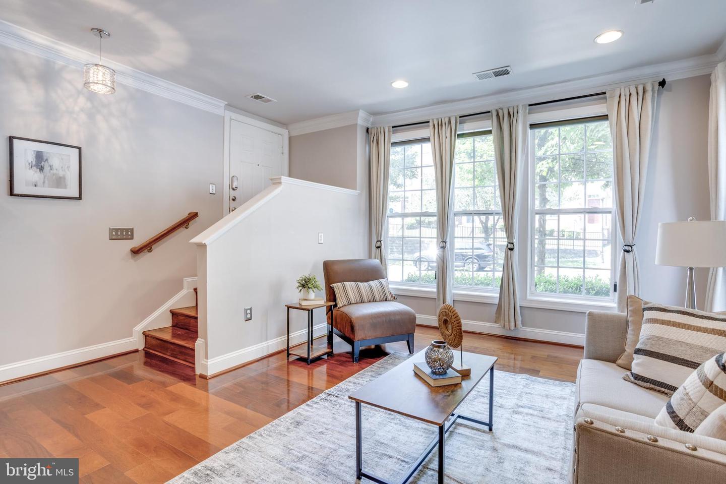 2322 MERSEYSIDE DR, WOODBRIDGE, Virginia 22191, 2 Bedrooms Bedrooms, ,2 BathroomsBathrooms,Residential,For sale,2322 MERSEYSIDE DR,VAPW2097748 MLS # VAPW2097748