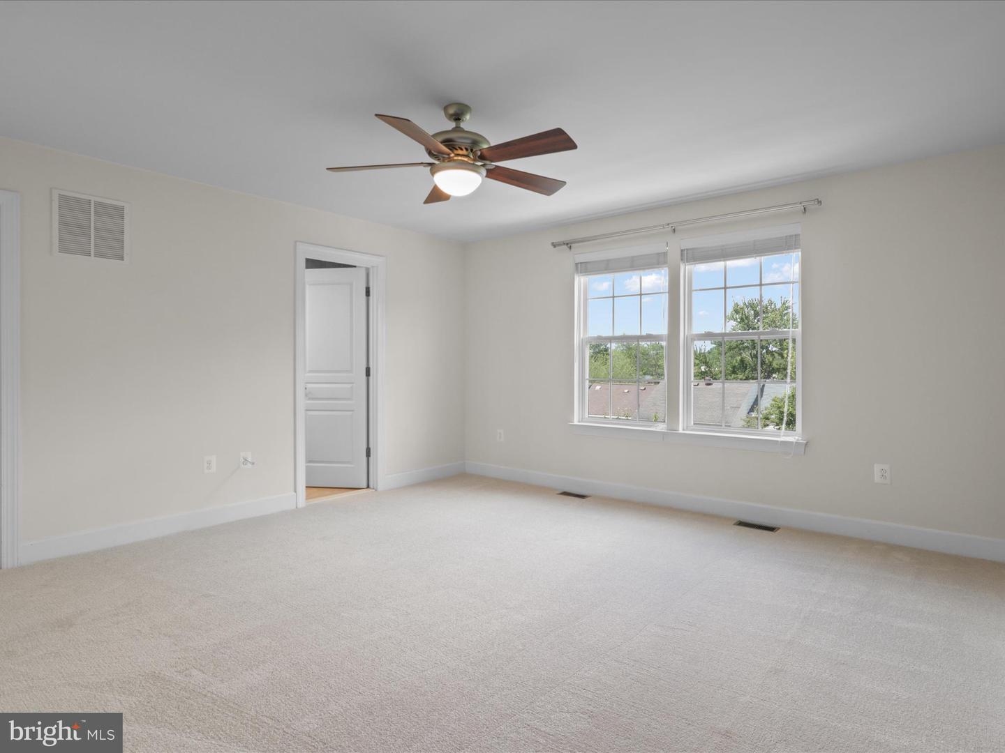 6272 SUMMIT POINT CT, ALEXANDRIA, Virginia 22310, 3 Bedrooms Bedrooms, ,2 BathroomsBathrooms,Residential,For sale,6272 SUMMIT POINT CT,VAFX2249934 MLS # VAFX2249934