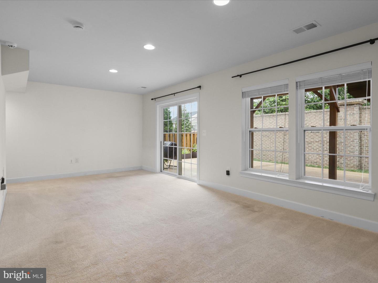 6272 SUMMIT POINT CT, ALEXANDRIA, Virginia 22310, 3 Bedrooms Bedrooms, ,2 BathroomsBathrooms,Residential,For sale,6272 SUMMIT POINT CT,VAFX2249934 MLS # VAFX2249934