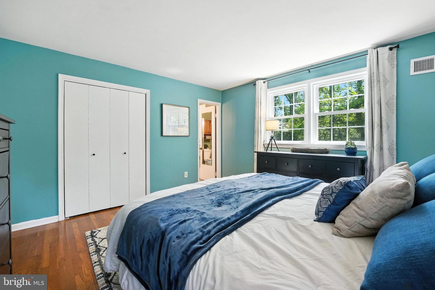 5105 LINETTE LN, ANNANDALE, Virginia 22003, 4 Bedrooms Bedrooms, ,2 BathroomsBathrooms,Residential,For sale,5105 LINETTE LN,VAFX2250022 MLS # VAFX2250022