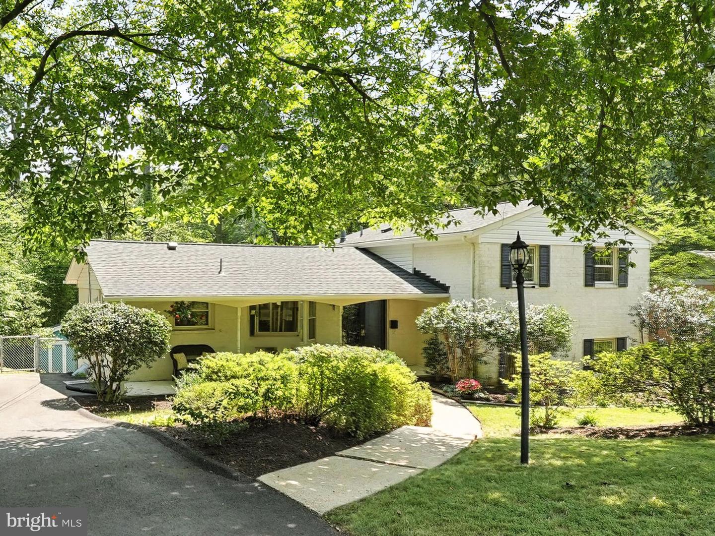 5105 LINETTE LN, ANNANDALE, Virginia 22003, 4 Bedrooms Bedrooms, ,2 BathroomsBathrooms,Residential,For sale,5105 LINETTE LN,VAFX2250022 MLS # VAFX2250022