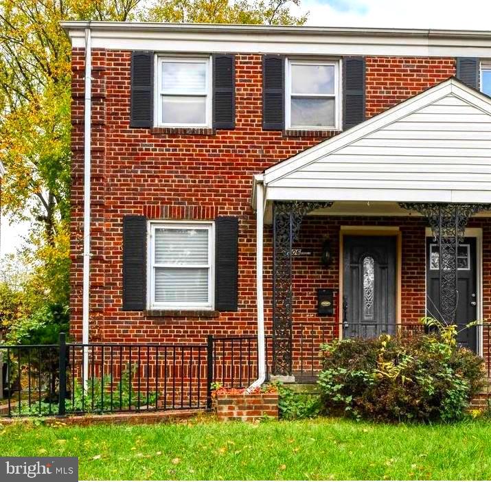 306 S COURTHOUSE RD, ARLINGTON, Virginia 22204, 4 Bedrooms Bedrooms, ,3 BathroomsBathrooms,Residential,For sale,306 S COURTHOUSE RD,VAAR2059760 MLS # VAAR2059760