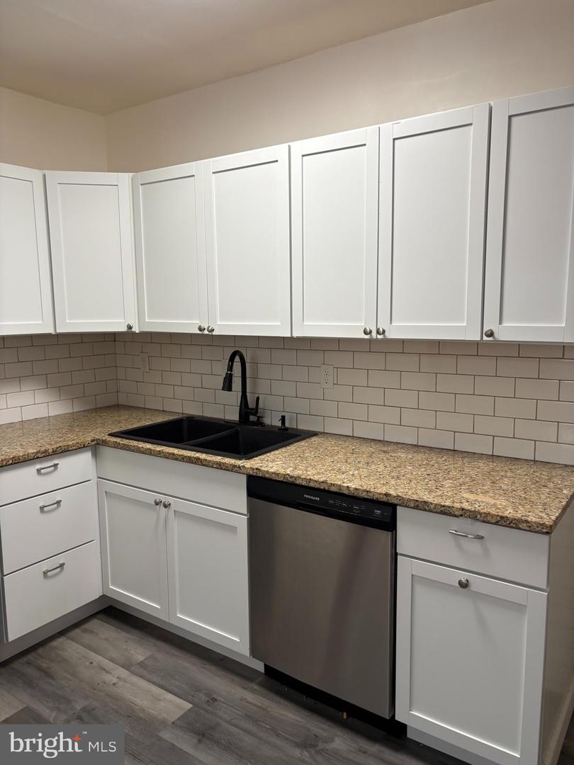 306 S COURTHOUSE RD, ARLINGTON, Virginia 22204, 4 Bedrooms Bedrooms, ,3 BathroomsBathrooms,Residential,For sale,306 S COURTHOUSE RD,VAAR2059760 MLS # VAAR2059760