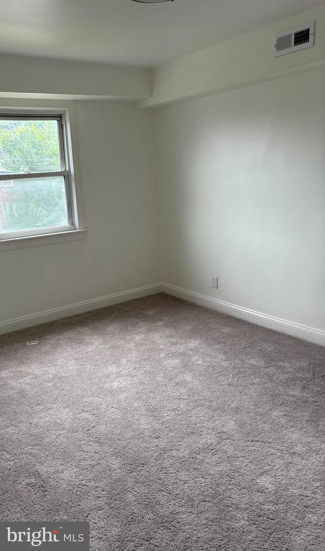 306 S COURTHOUSE RD, ARLINGTON, Virginia 22204, 4 Bedrooms Bedrooms, ,3 BathroomsBathrooms,Residential,For sale,306 S COURTHOUSE RD,VAAR2059760 MLS # VAAR2059760
