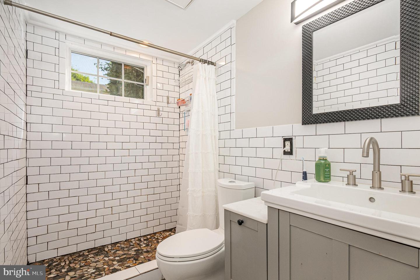 9016 GREYLOCK ST, ALEXANDRIA, Virginia 22308, 5 Bedrooms Bedrooms, ,3 BathroomsBathrooms,Residential,For sale,9016 GREYLOCK ST,VAFX2250088 MLS # VAFX2250088