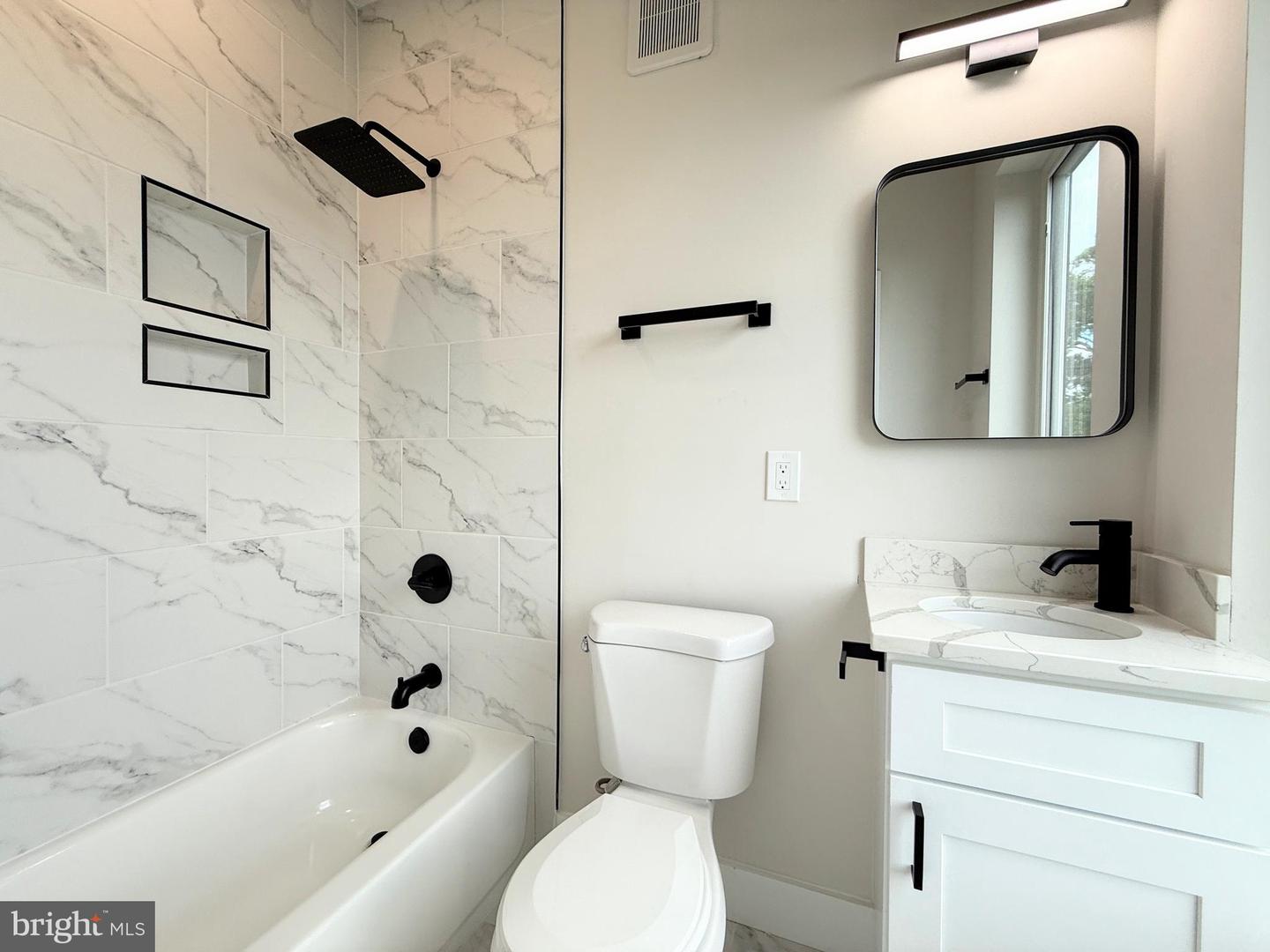 1915 BENNING RD NE #PH1, WASHINGTON, District Of Columbia 20002, 2 Bedrooms Bedrooms, ,2 BathroomsBathrooms,Residential,For sale,1915 BENNING RD NE #PH1,DCDC2207508 MLS # DCDC2207508