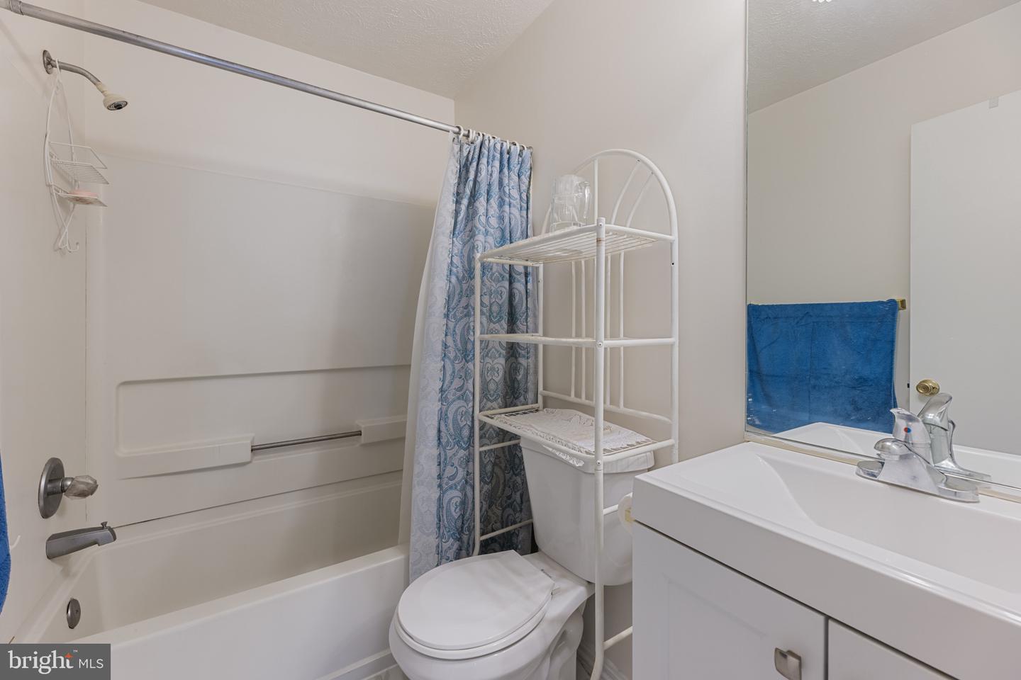 14018-B GRUMBLE JONES CT, CENTREVILLE, Virginia 20121, 2 Bedrooms Bedrooms, ,2 BathroomsBathrooms,Residential,For sale,14018-B GRUMBLE JONES CT,VAFX2250170 MLS # VAFX2250170