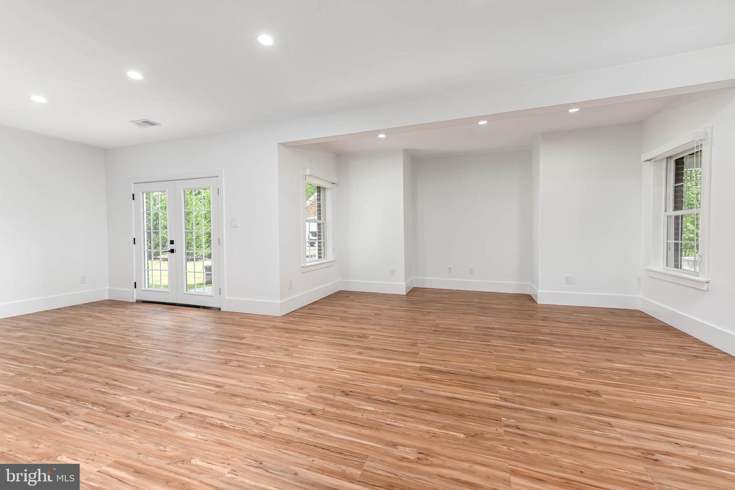 43616 HABITAT CIR, LEESBURG, Virginia 20176, 5 Bedrooms Bedrooms, ,4 BathroomsBathrooms,Residential,For sale,43616 HABITAT CIR,VALO2100388 MLS # VALO2100388