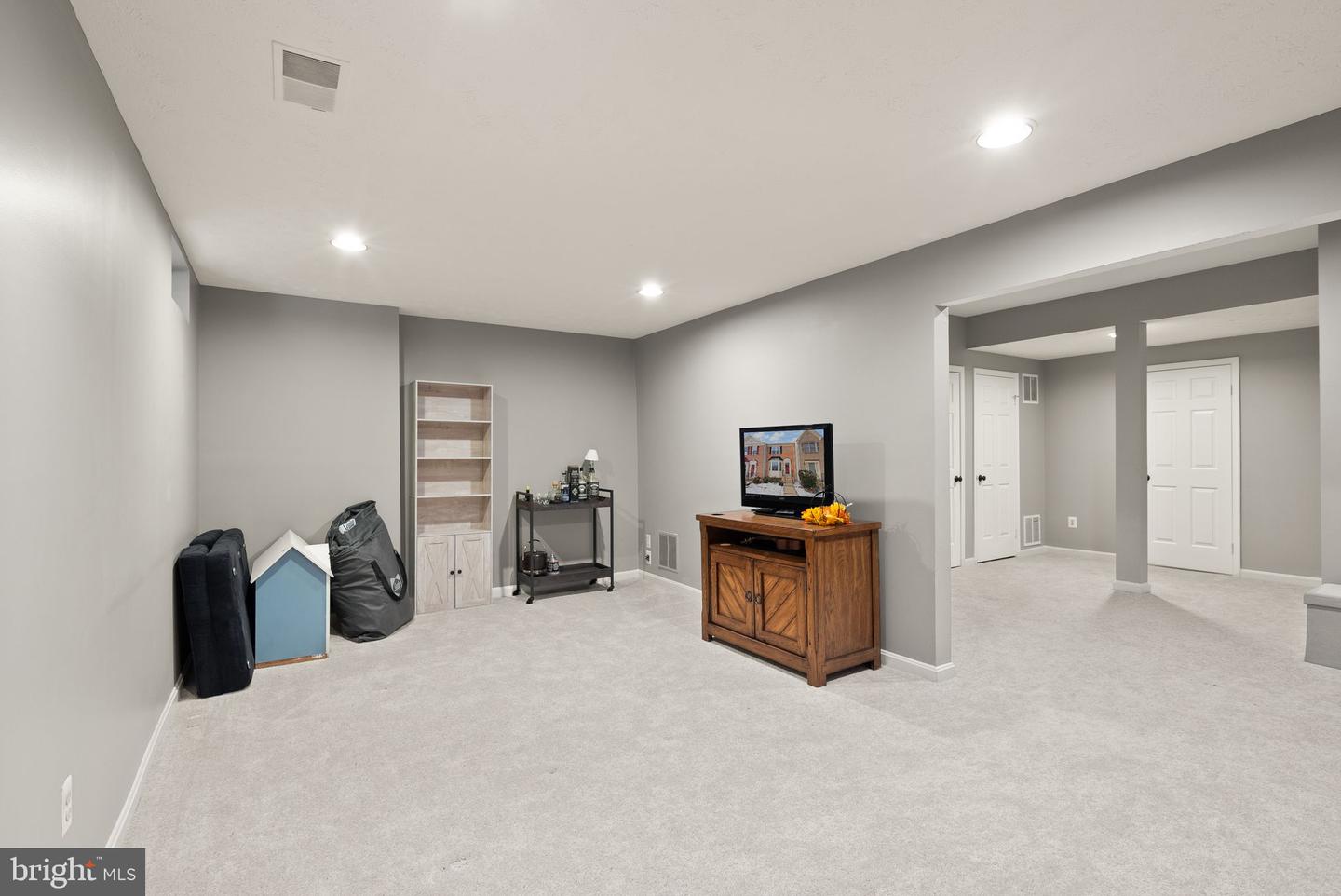 8074 SKY BLUE DR, ALEXANDRIA, Virginia 22315, 3 Bedrooms Bedrooms, ,2 BathroomsBathrooms,Residential,For sale,8074 SKY BLUE DR,VAFX2250340 MLS # VAFX2250340
