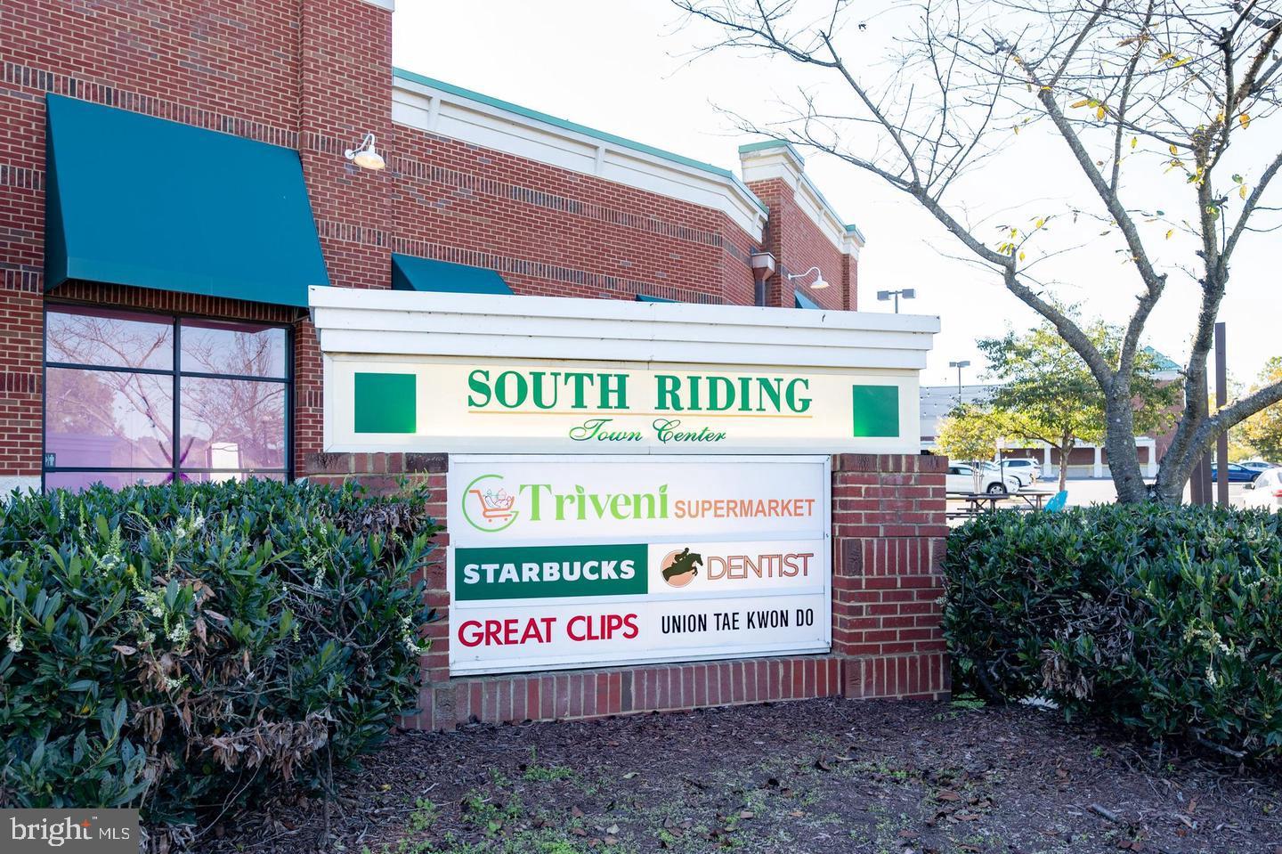25280 LAKE SHORE SQ #304, CHANTILLY, Virginia 20152, 2 Bedrooms Bedrooms, ,2 BathroomsBathrooms,Residential,For sale,25280 LAKE SHORE SQ #304,VALO2100438 MLS # VALO2100438