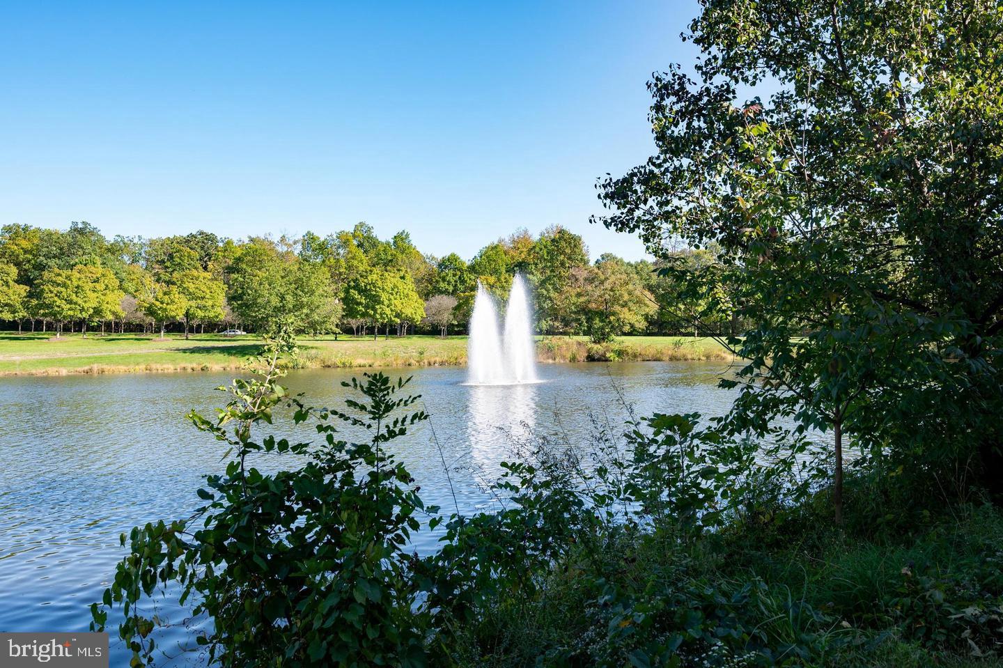 25280 LAKE SHORE SQ #304, CHANTILLY, Virginia 20152, 2 Bedrooms Bedrooms, ,2 BathroomsBathrooms,Residential,For sale,25280 LAKE SHORE SQ #304,VALO2100438 MLS # VALO2100438