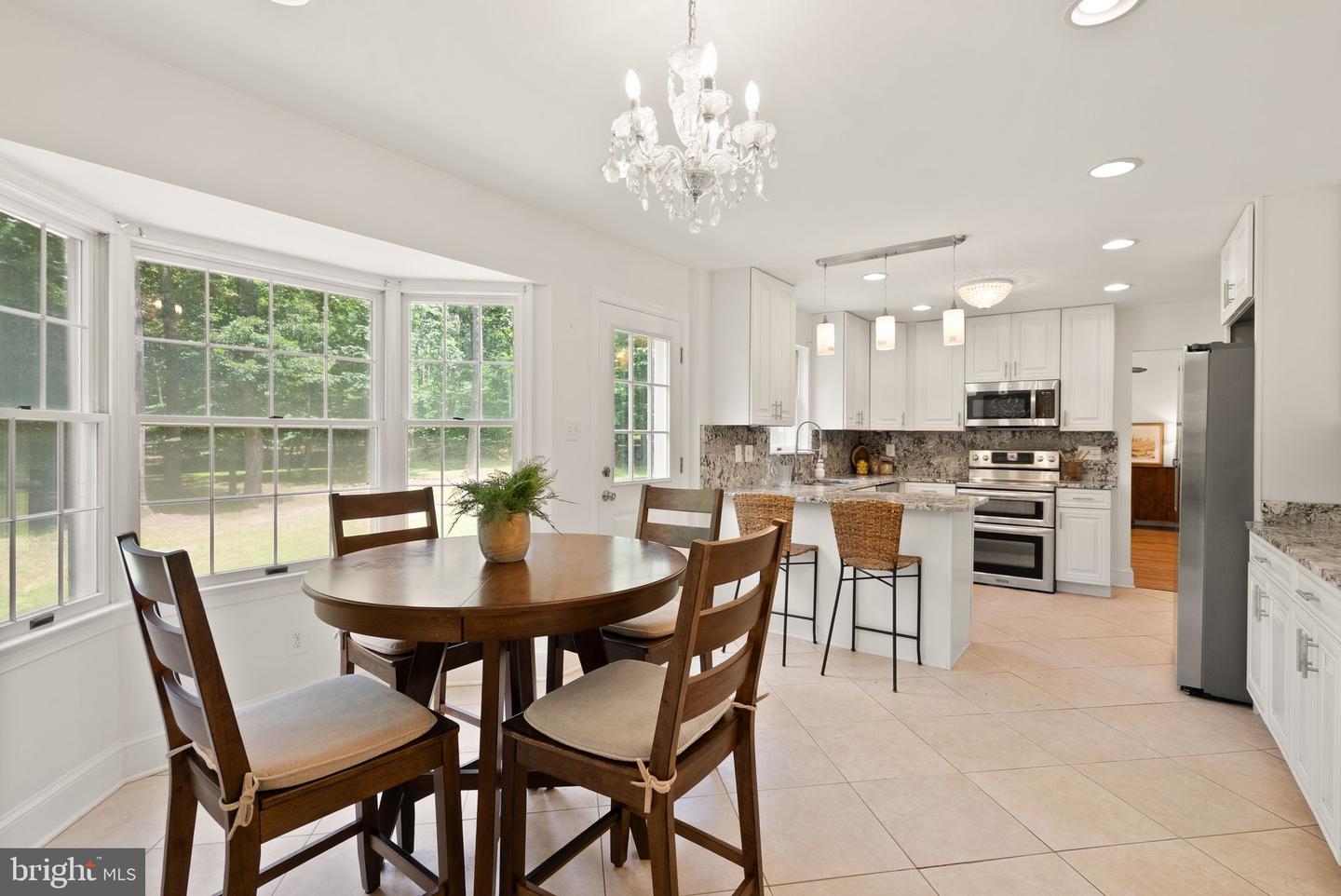 11112 COROBON LN, GREAT FALLS, Virginia 22066, 5 Bedrooms Bedrooms, ,4 BathroomsBathrooms,Residential,For sale,11112 COROBON LN,VAFX2250488 MLS # VAFX2250488