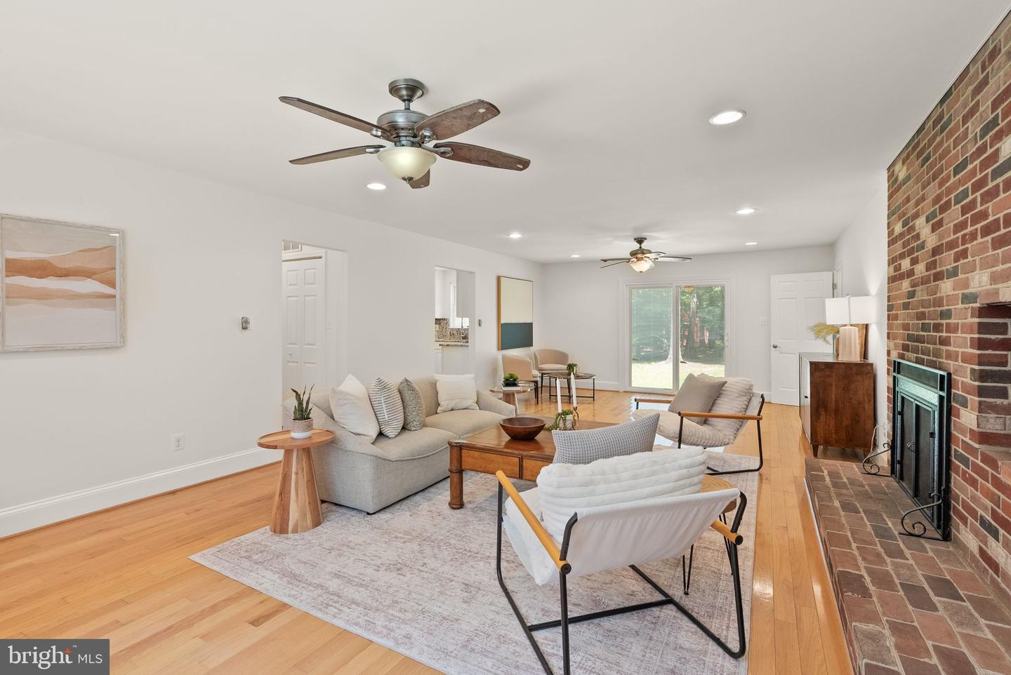 11112 COROBON LN, GREAT FALLS, Virginia 22066, 5 Bedrooms Bedrooms, ,4 BathroomsBathrooms,Residential,For sale,11112 COROBON LN,VAFX2250488 MLS # VAFX2250488