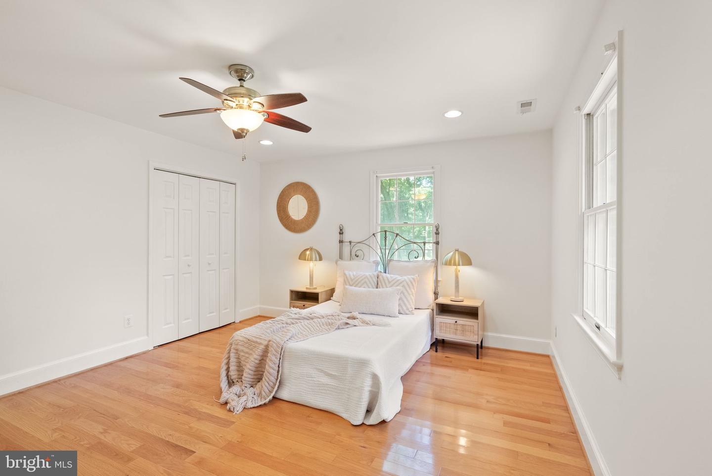 11112 COROBON LN, GREAT FALLS, Virginia 22066, 5 Bedrooms Bedrooms, ,4 BathroomsBathrooms,Residential,For sale,11112 COROBON LN,VAFX2250488 MLS # VAFX2250488