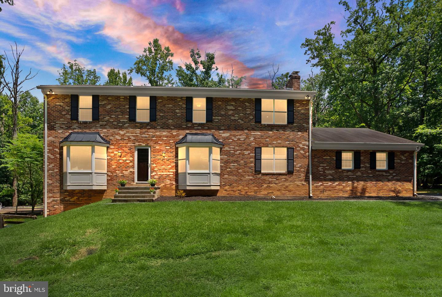 11112 COROBON LN, GREAT FALLS, Virginia 22066, 5 Bedrooms Bedrooms, ,4 BathroomsBathrooms,Residential,For sale,11112 COROBON LN,VAFX2250488 MLS # VAFX2250488