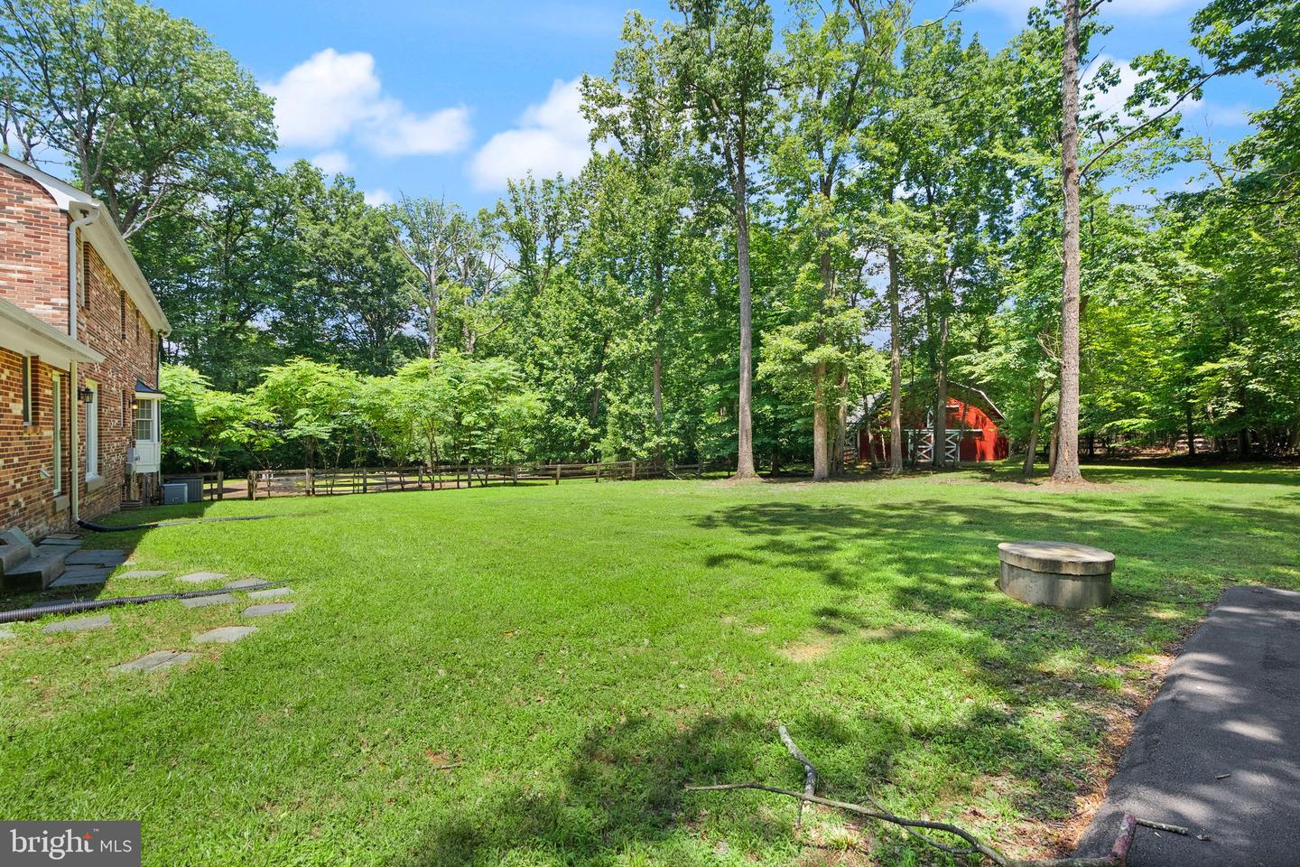11112 COROBON LN, GREAT FALLS, Virginia 22066, 5 Bedrooms Bedrooms, ,4 BathroomsBathrooms,Residential,For sale,11112 COROBON LN,VAFX2250488 MLS # VAFX2250488