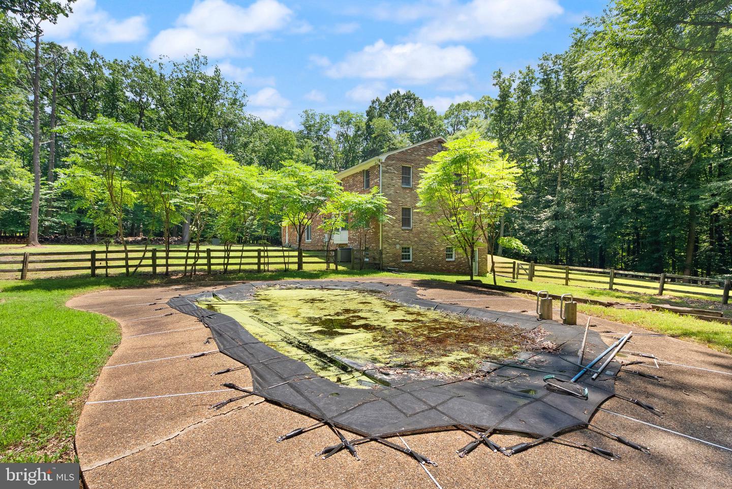 11112 COROBON LN, GREAT FALLS, Virginia 22066, 5 Bedrooms Bedrooms, ,4 BathroomsBathrooms,Residential,For sale,11112 COROBON LN,VAFX2250488 MLS # VAFX2250488