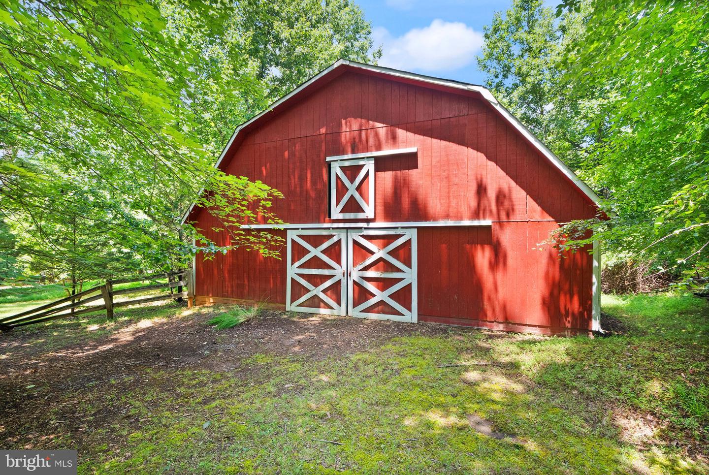 11112 COROBON LN, GREAT FALLS, Virginia 22066, 5 Bedrooms Bedrooms, ,4 BathroomsBathrooms,Residential,For sale,11112 COROBON LN,VAFX2250488 MLS # VAFX2250488