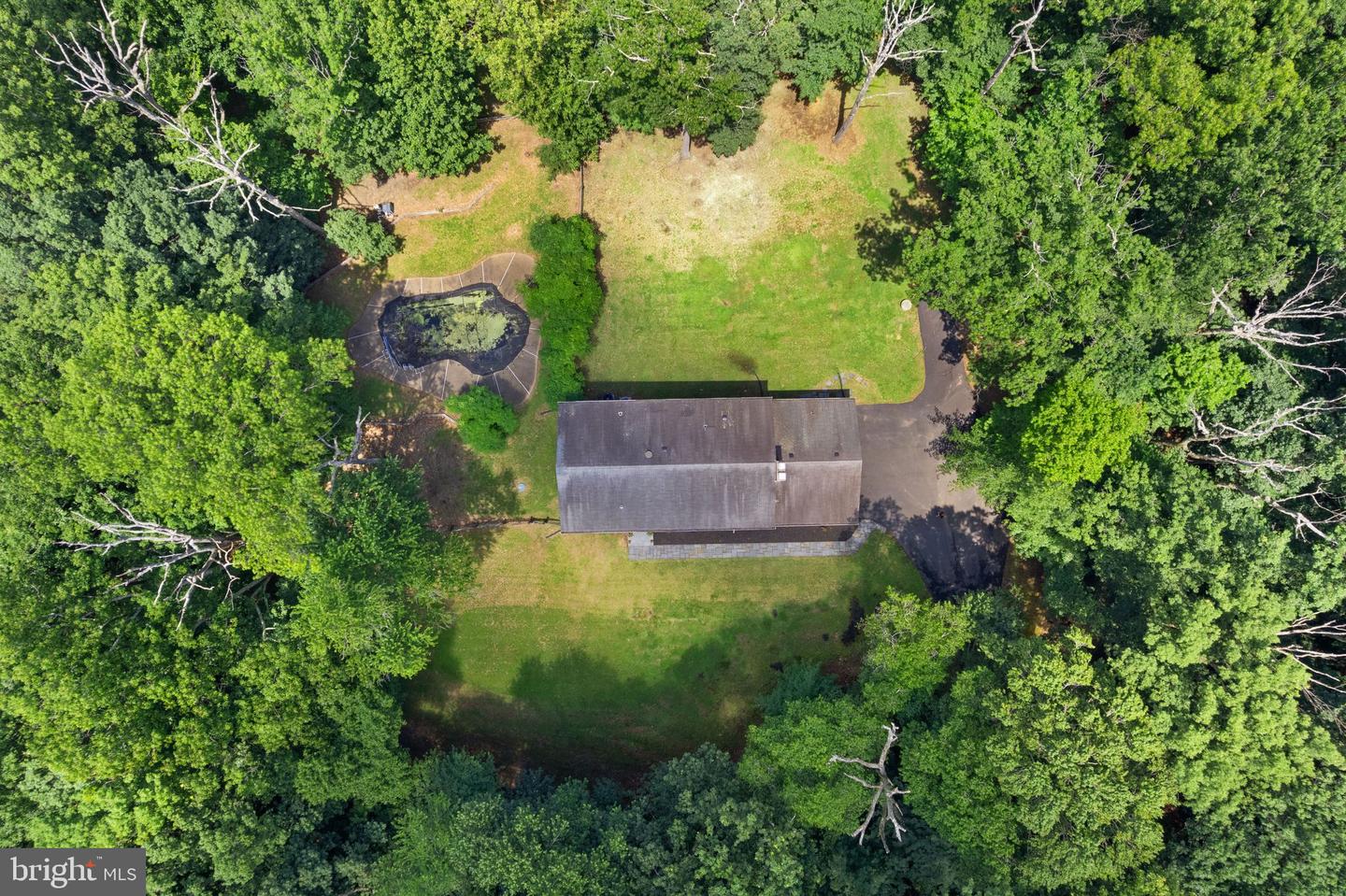 11112 COROBON LN, GREAT FALLS, Virginia 22066, 5 Bedrooms Bedrooms, ,4 BathroomsBathrooms,Residential,For sale,11112 COROBON LN,VAFX2250488 MLS # VAFX2250488
