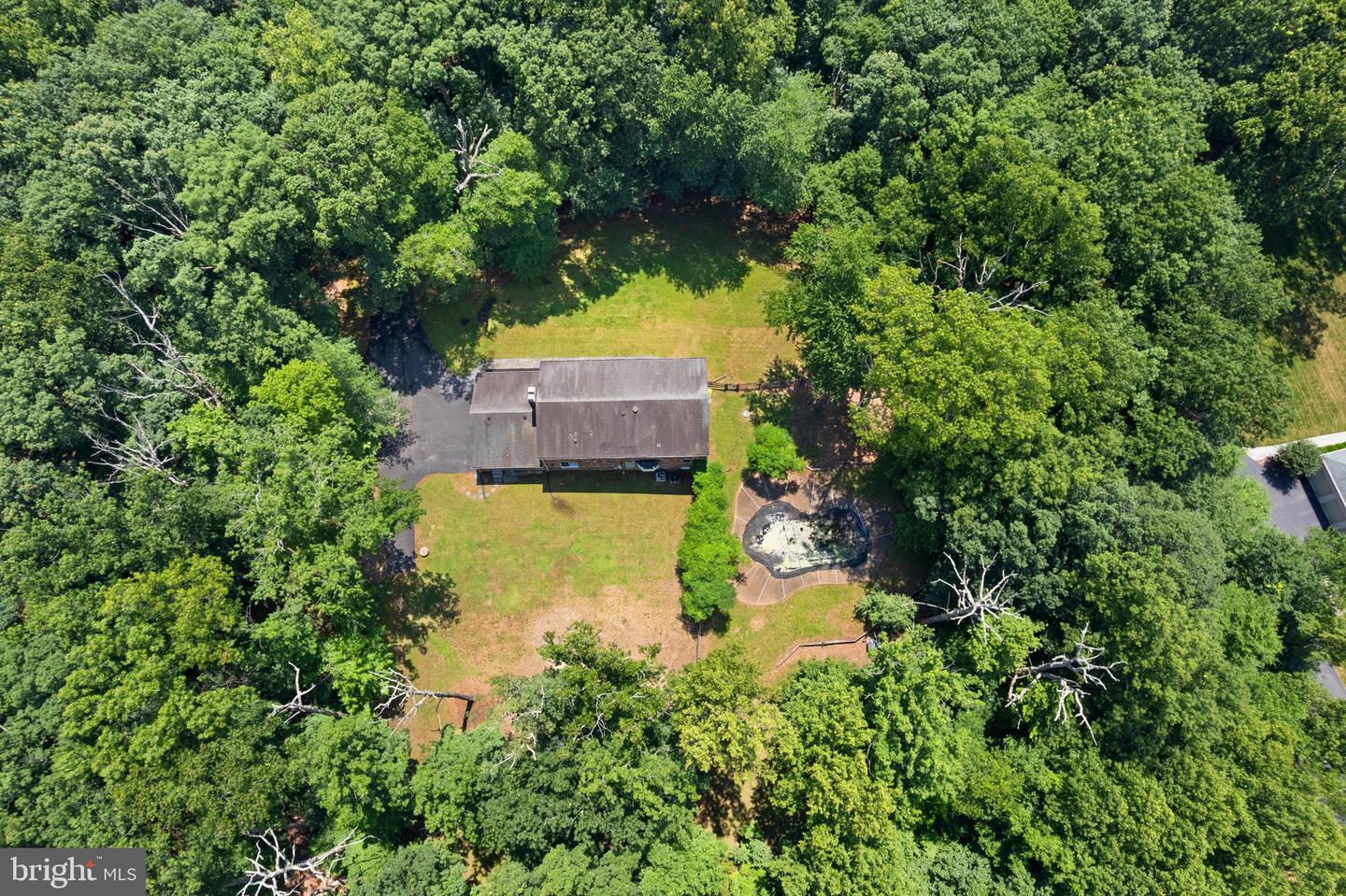 11112 COROBON LN, GREAT FALLS, Virginia 22066, 5 Bedrooms Bedrooms, ,4 BathroomsBathrooms,Residential,For sale,11112 COROBON LN,VAFX2250488 MLS # VAFX2250488