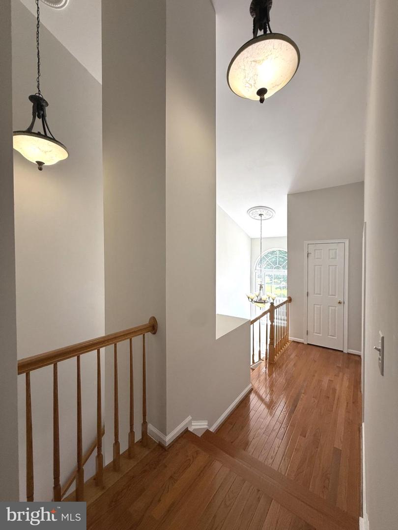 5287 BALLYCASTLE CIR, ALEXANDRIA, Virginia 22315, 3 Bedrooms Bedrooms, ,2 BathroomsBathrooms,Residential,For sale,5287 BALLYCASTLE CIR,VAFX2250586 MLS # VAFX2250586