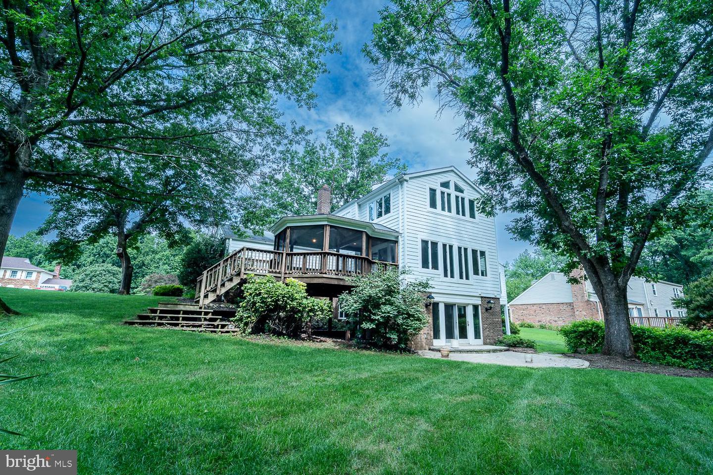 1197 WINTER HUNT RD, MCLEAN, Virginia 22102, 5 Bedrooms Bedrooms, ,4 BathroomsBathrooms,Residential,For sale,1197 WINTER HUNT RD,VAFX2250678 MLS # VAFX2250678
