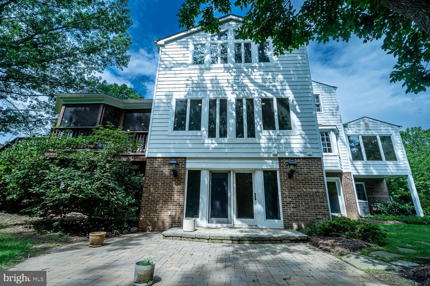 1197 WINTER HUNT RD, MCLEAN, Virginia 22102, 5 Bedrooms Bedrooms, ,4 BathroomsBathrooms,Residential,For sale,1197 WINTER HUNT RD,VAFX2250678 MLS # VAFX2250678