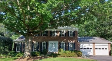 1197 WINTER HUNT RD, MCLEAN, Virginia 22102, 5 Bedrooms Bedrooms, ,4 BathroomsBathrooms,Residential,For sale,1197 WINTER HUNT RD,VAFX2250678 MLS # VAFX2250678